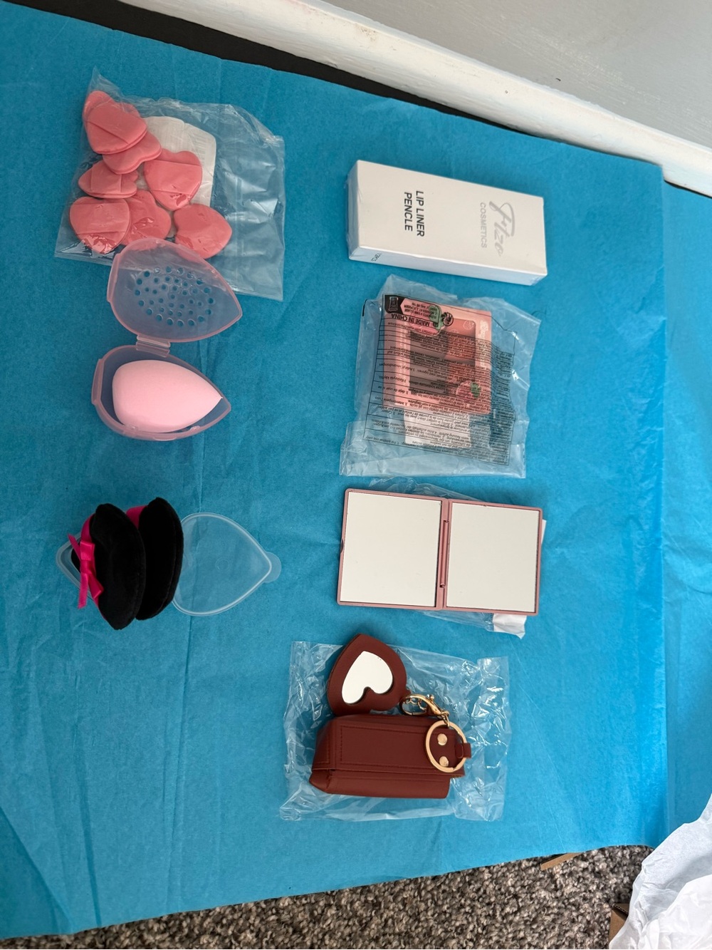 Mixed Beauty Accessories Set in Pink, Black, Brown, White